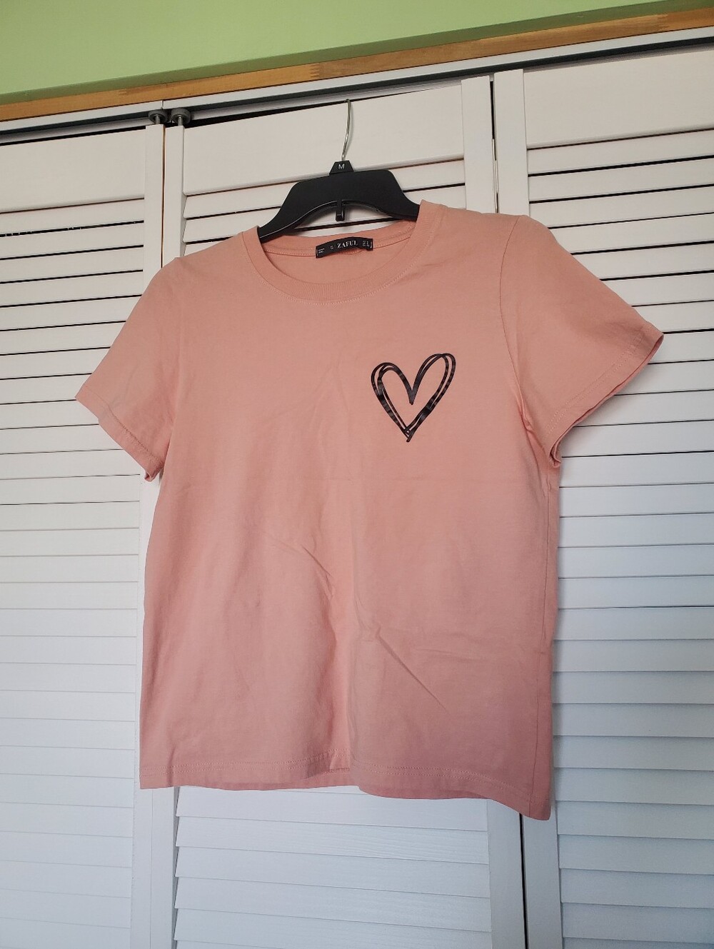 ZAFUL Pink Short-Sleeve Tee with Heart Graphic